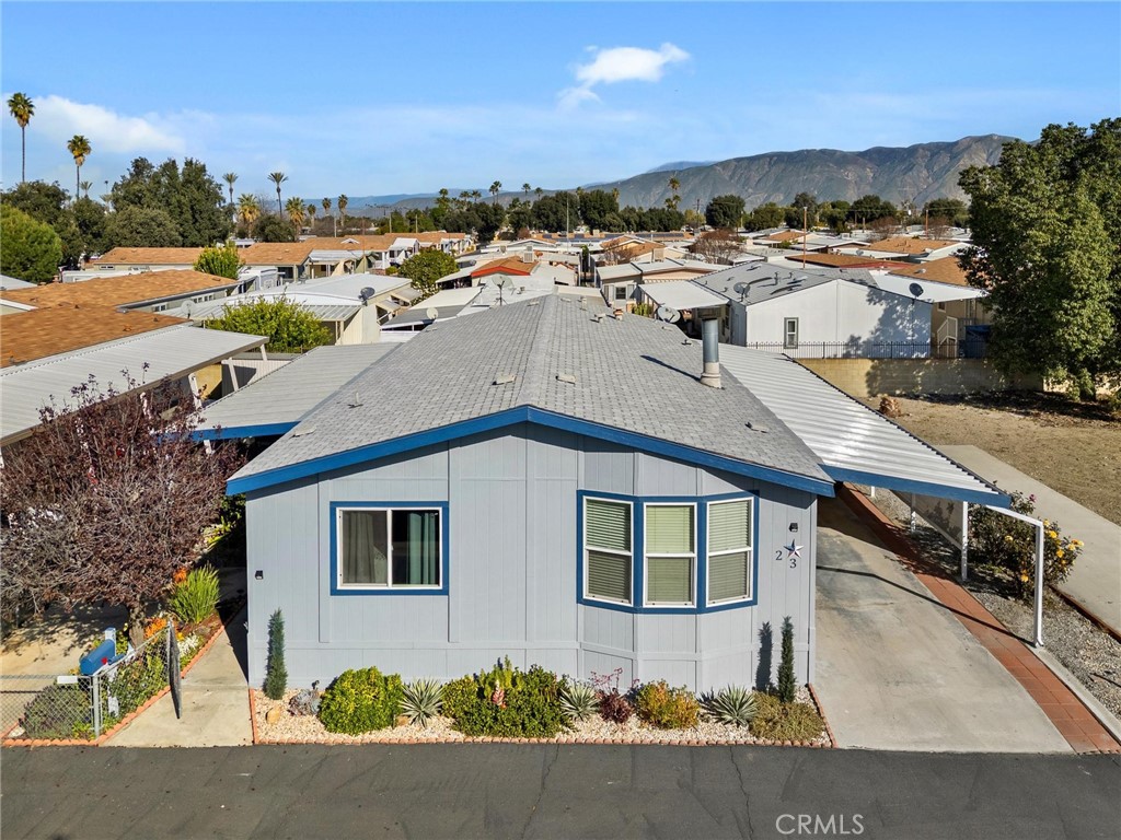 530 W Devonshire Avenue 23