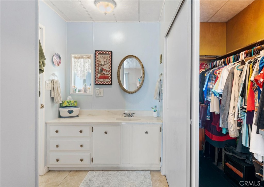 43531 E Acacia Avenue 15