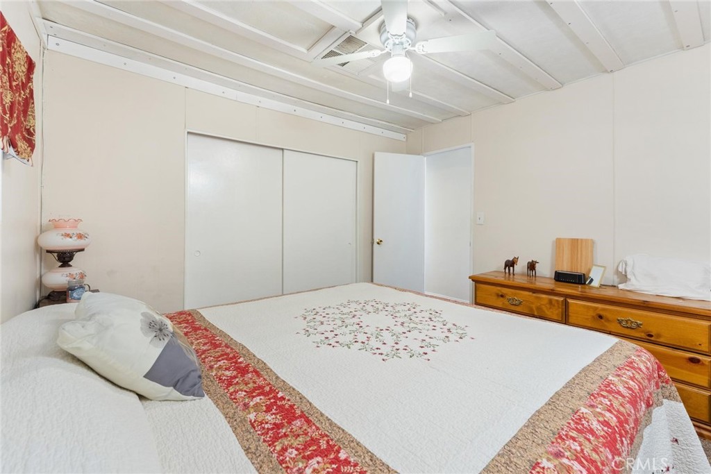 43531 E Acacia Avenue 15