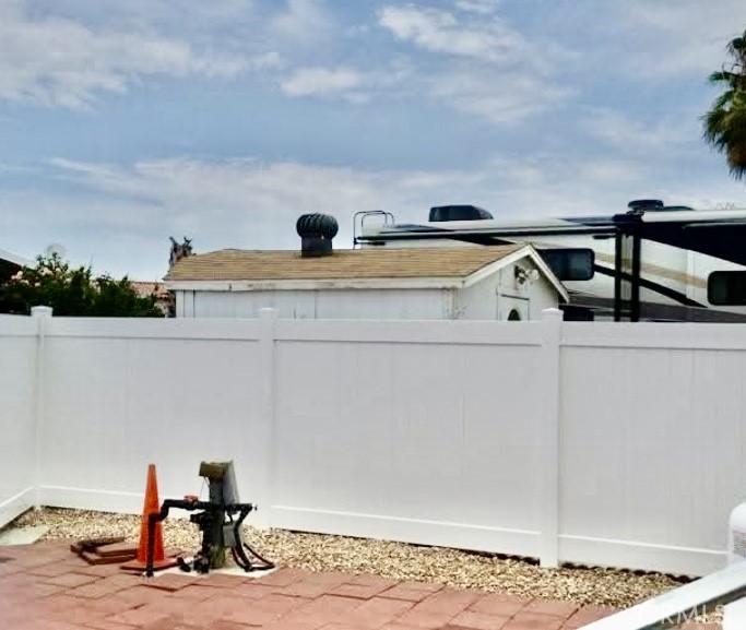 1295 S Cawston Avenue