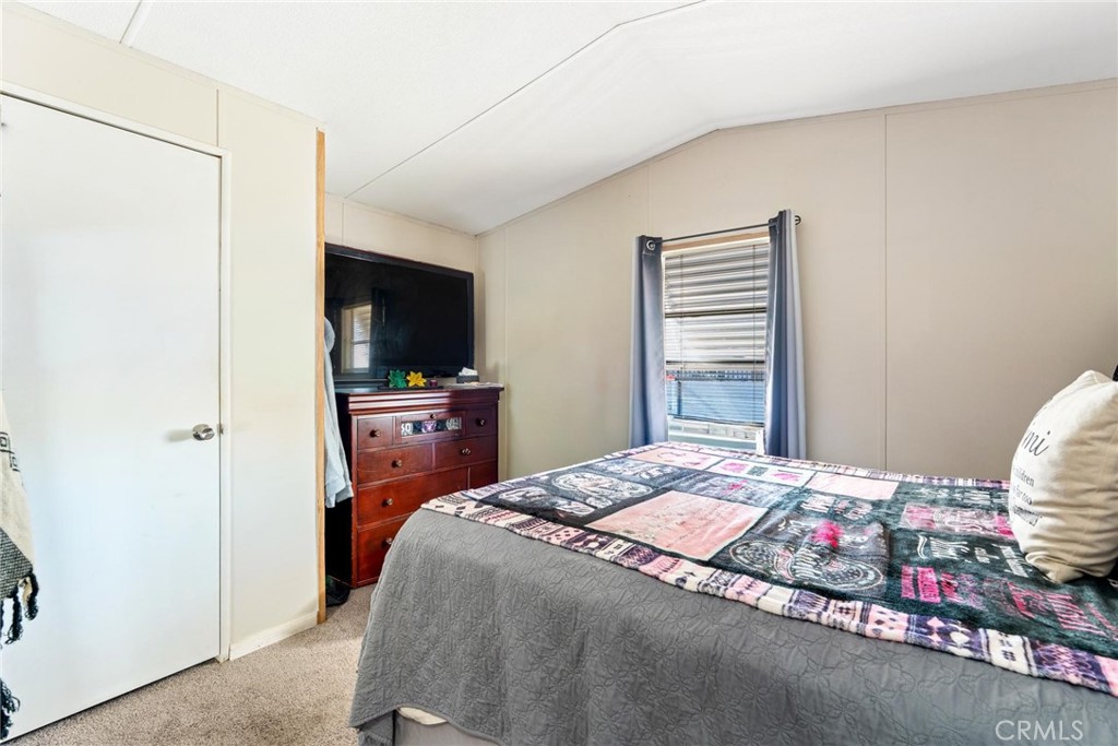 530 W Devonshire Avenue 37