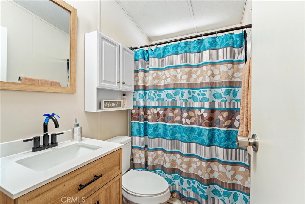 530 W Devonshire Avenue 37