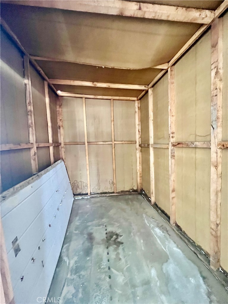 24600 Mountain Avenue