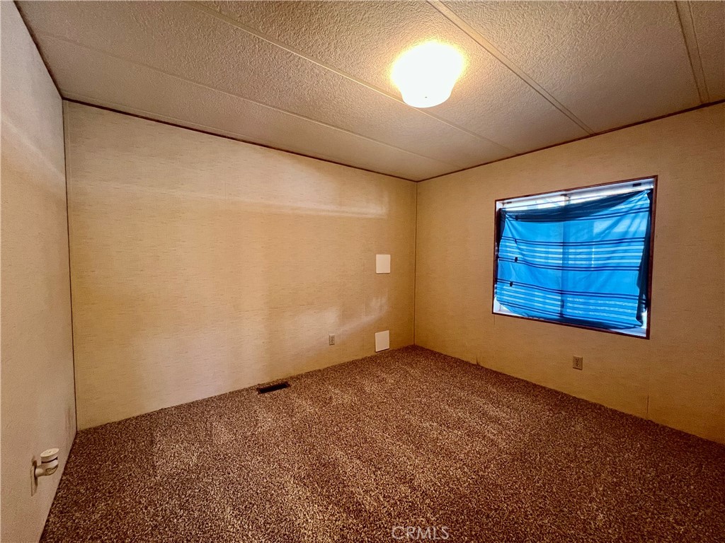 24600 Mountain Avenue