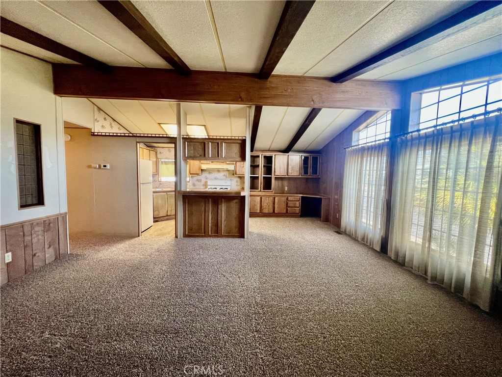 24600 Mountain Avenue