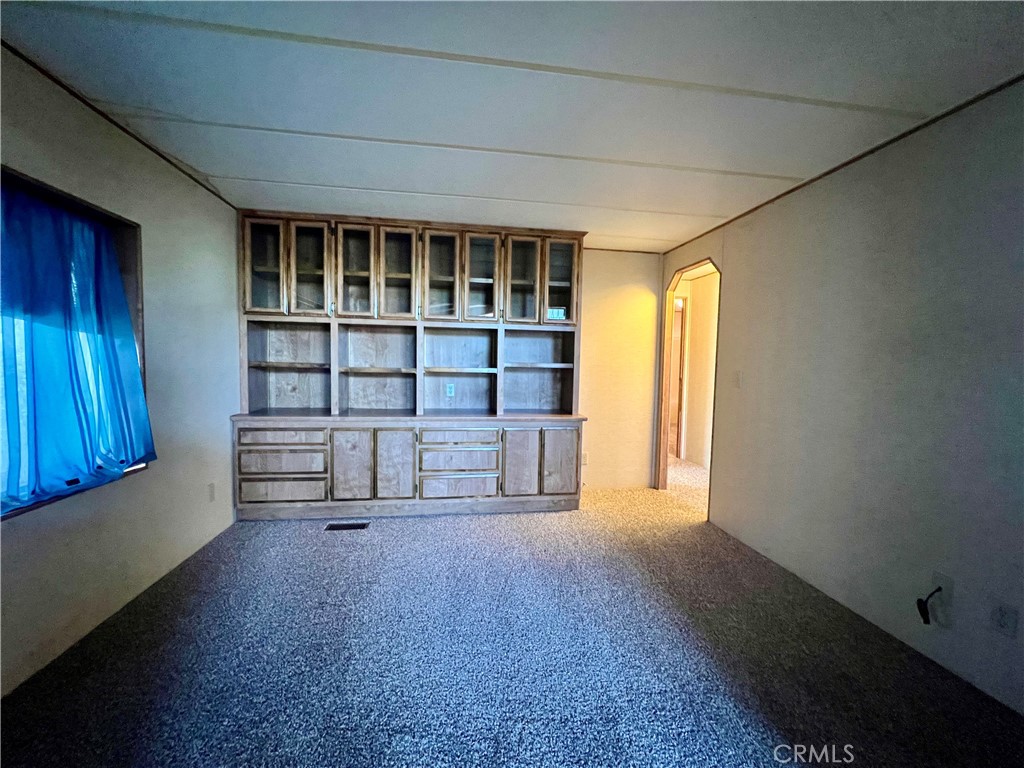 24600 Mountain Avenue