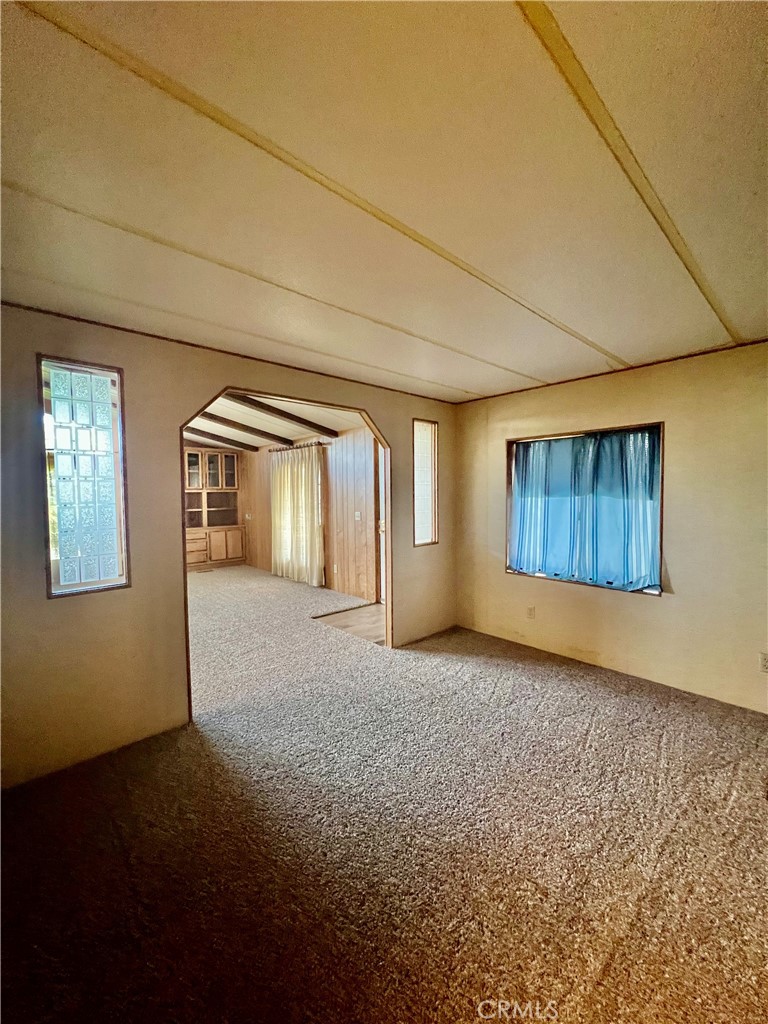 24600 Mountain Avenue