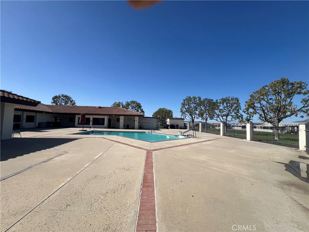 24600 Mountain Avenue