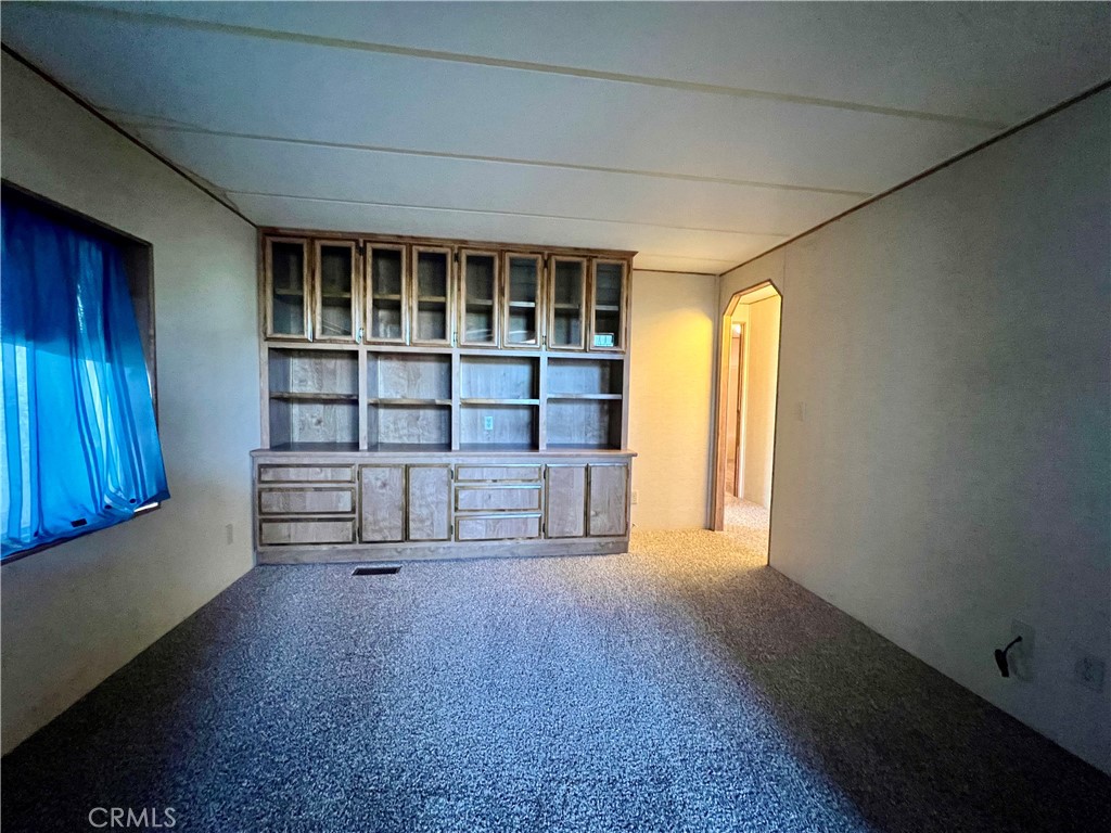 24600 Mountain Avenue