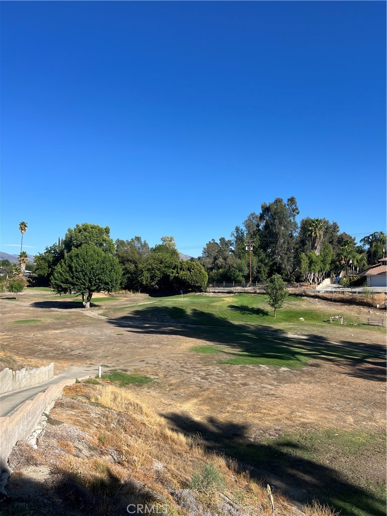 42751 E Florida Avenue