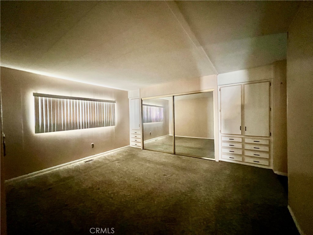 42751 E Florida Avenue