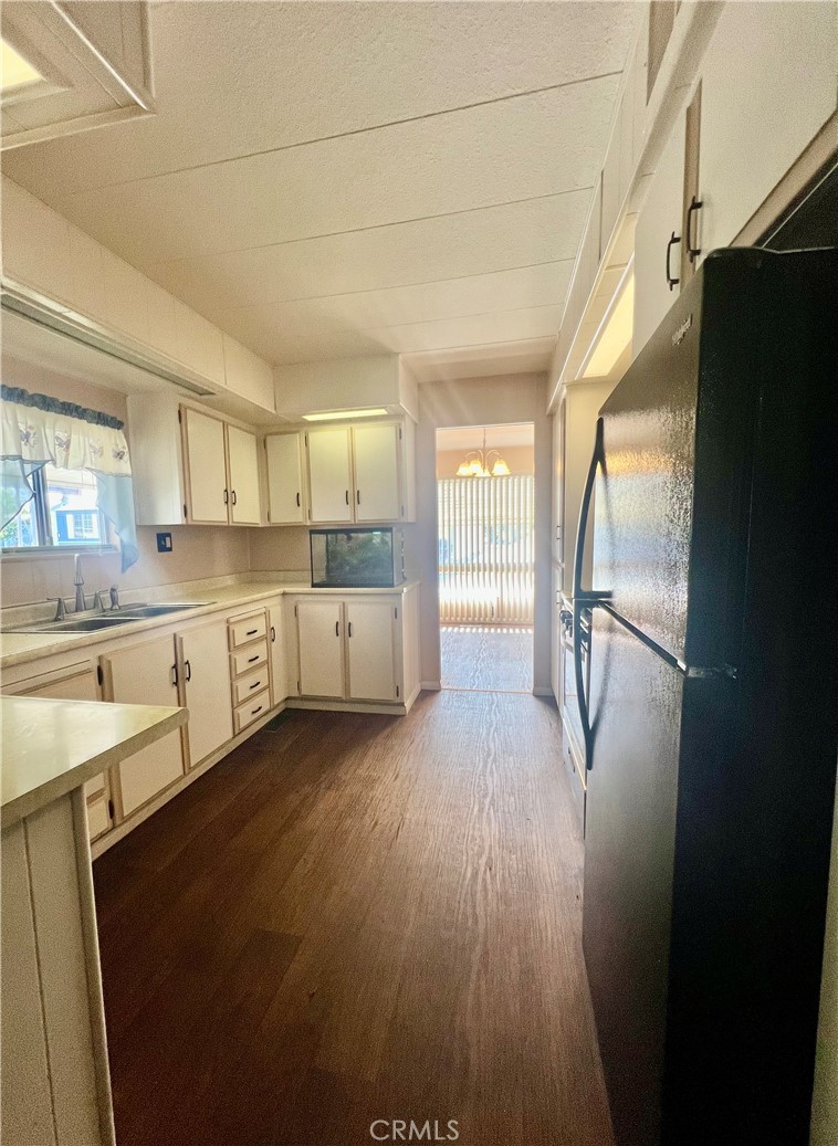 42751 E Florida Avenue