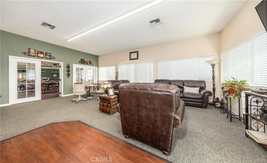 42751 E Florida Avenue