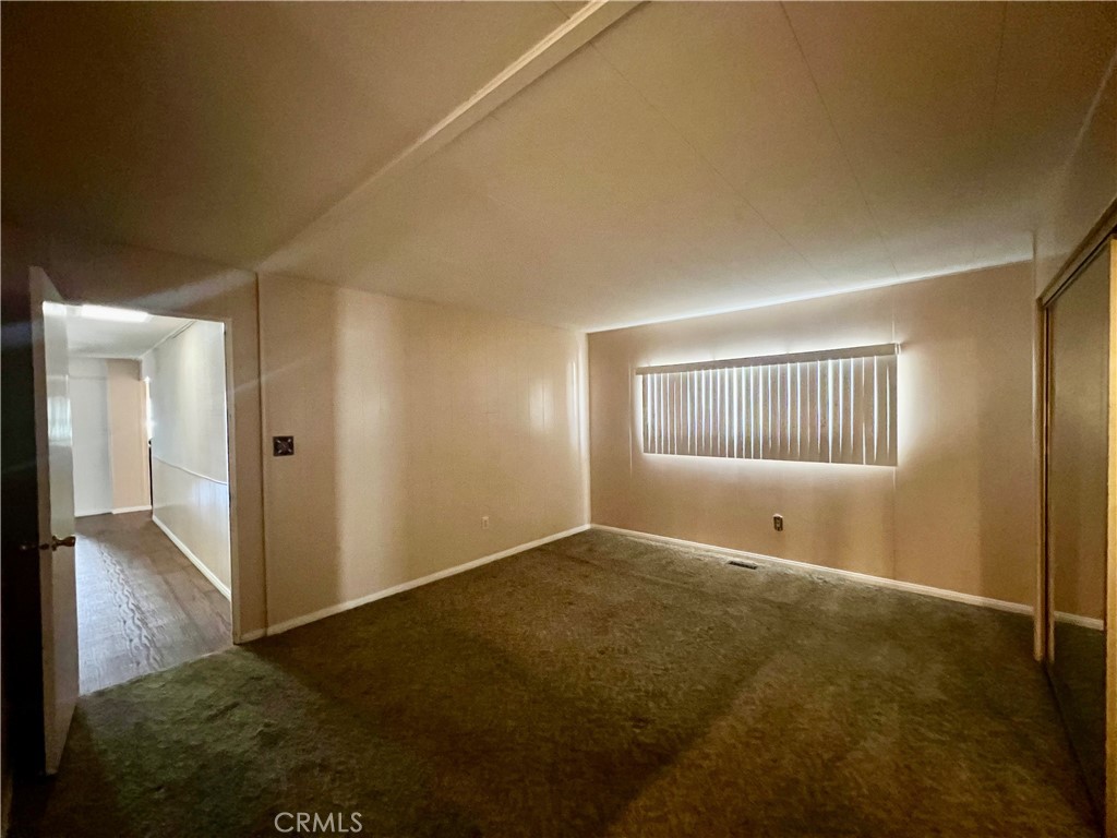 42751 E Florida Avenue