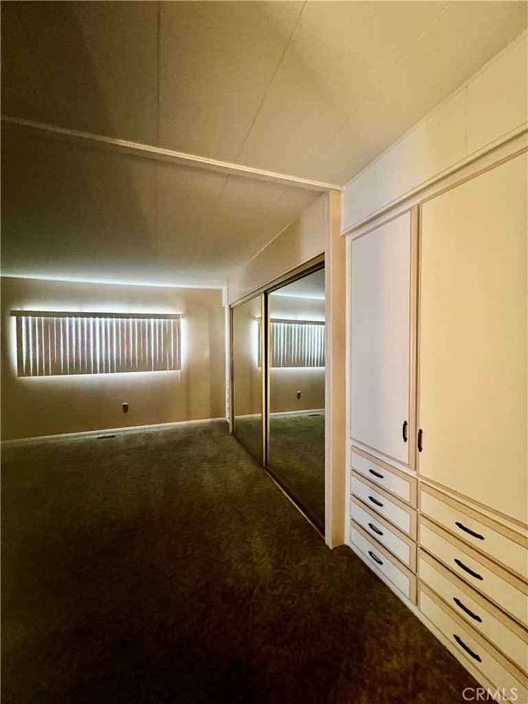 42751 E Florida Avenue