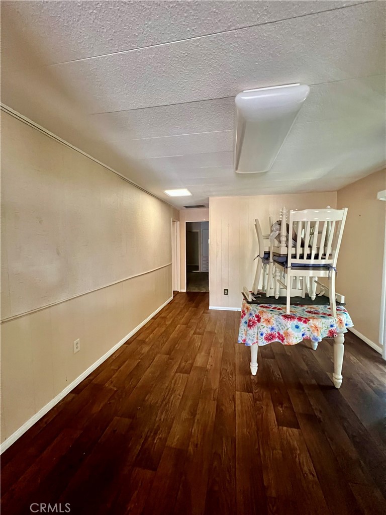 42751 E Florida Avenue