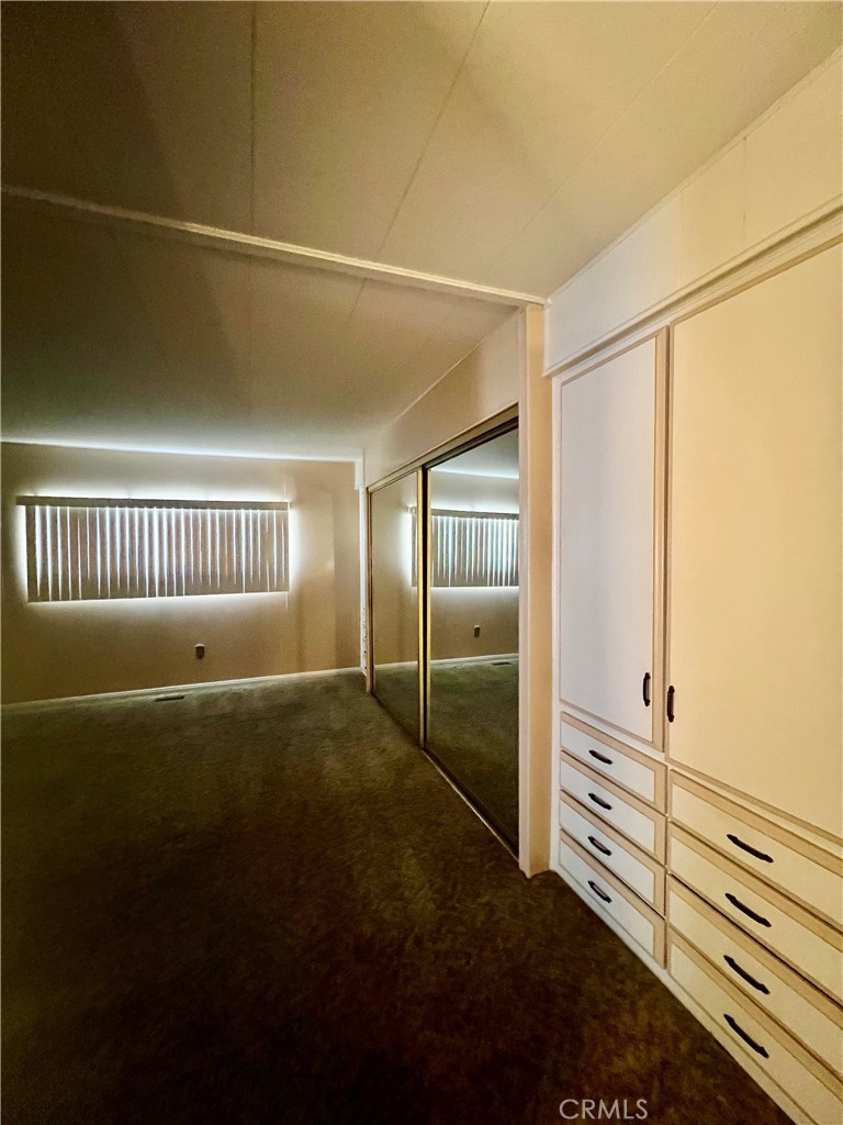 42751 E Florida Avenue