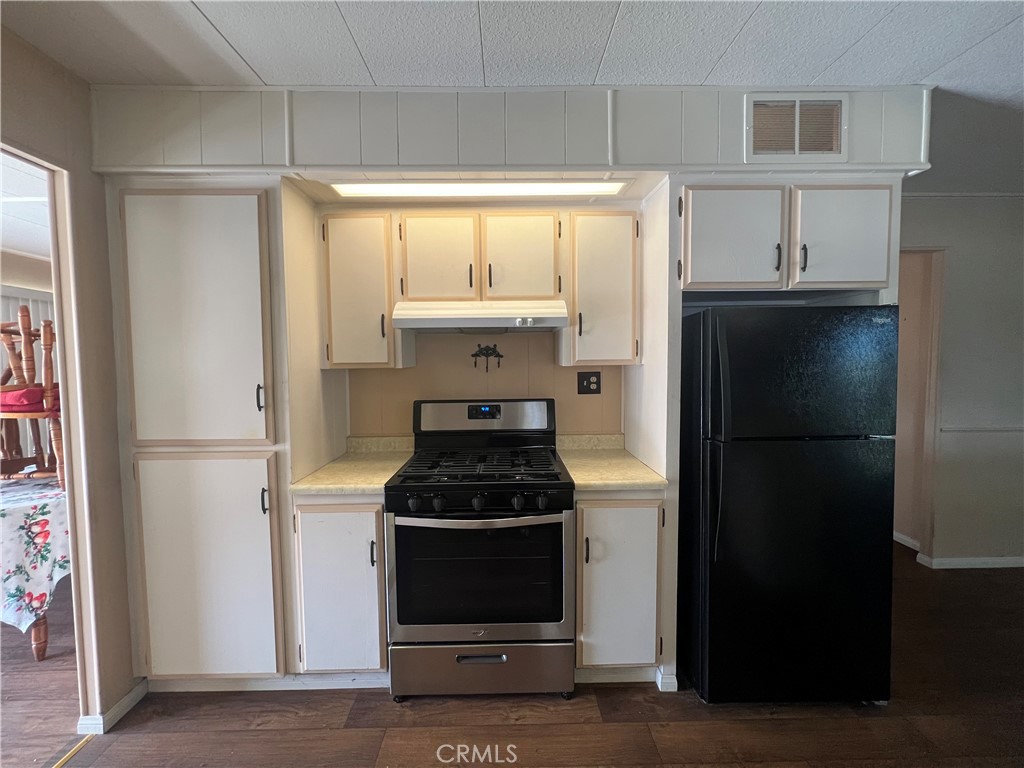 42751 E Florida Avenue