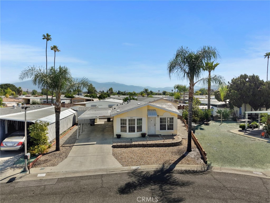 790 Santa Clara Circle