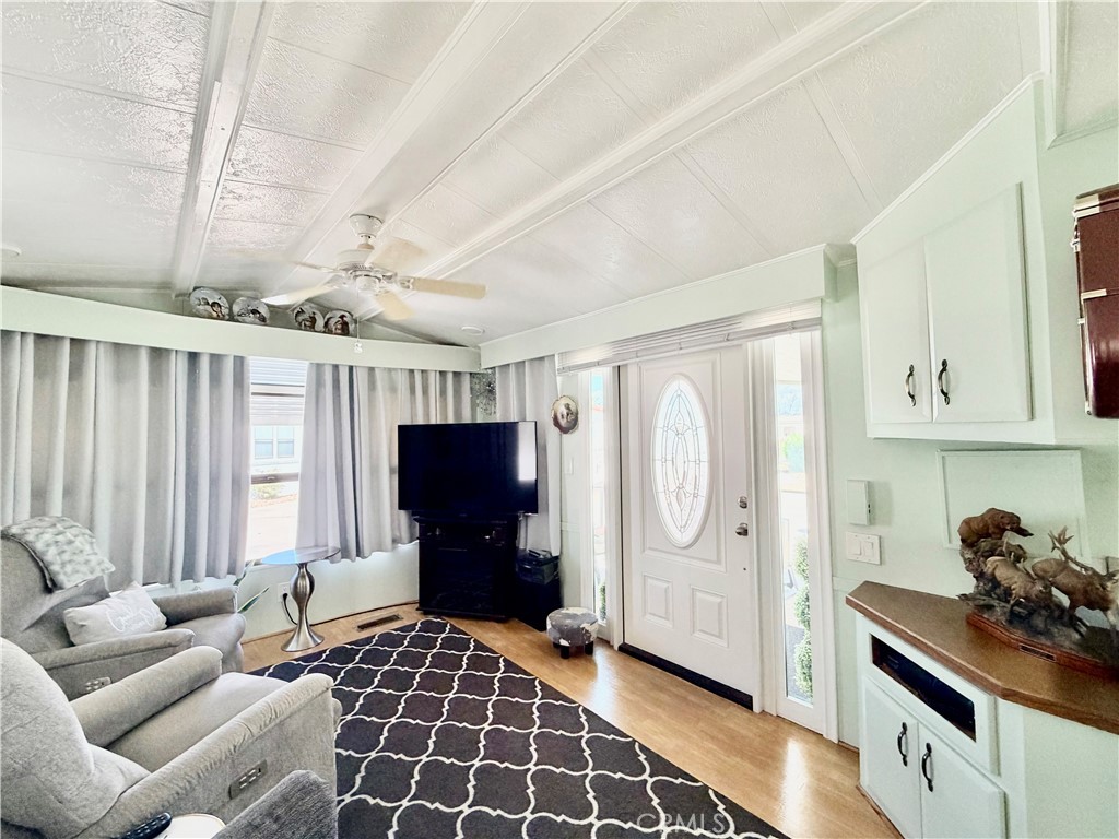 1295 S Cawston Avenue 262