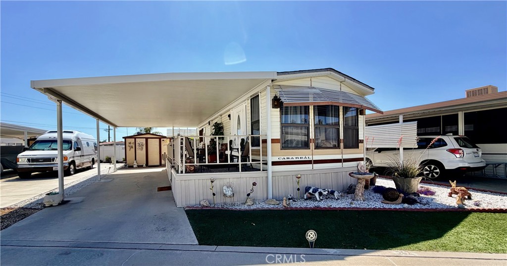 1295 S Cawston Avenue 262