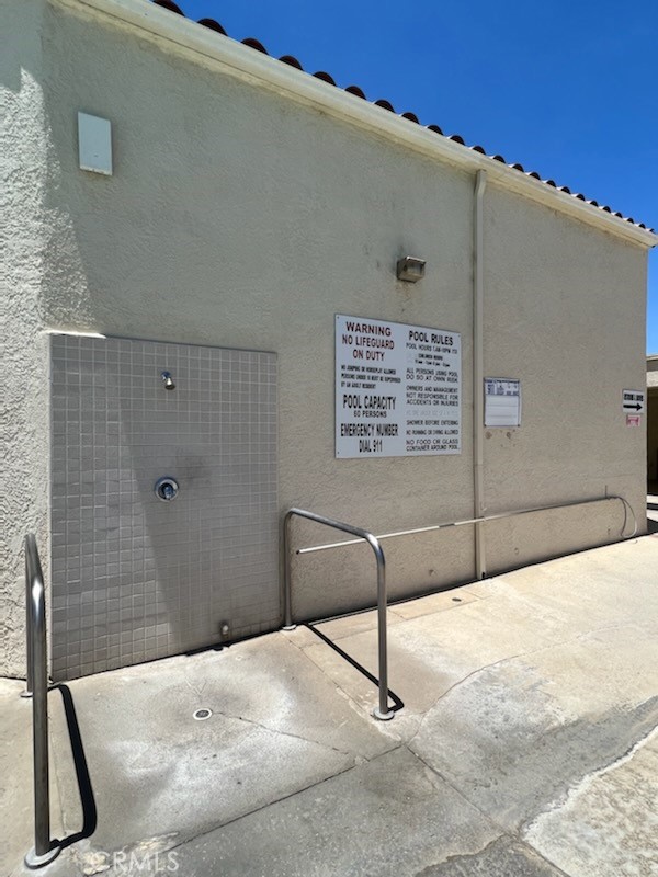 1295 S Cawston 521