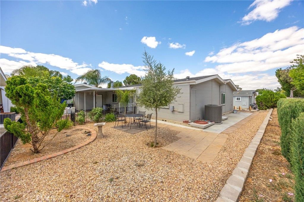 2514 Peach Tree
