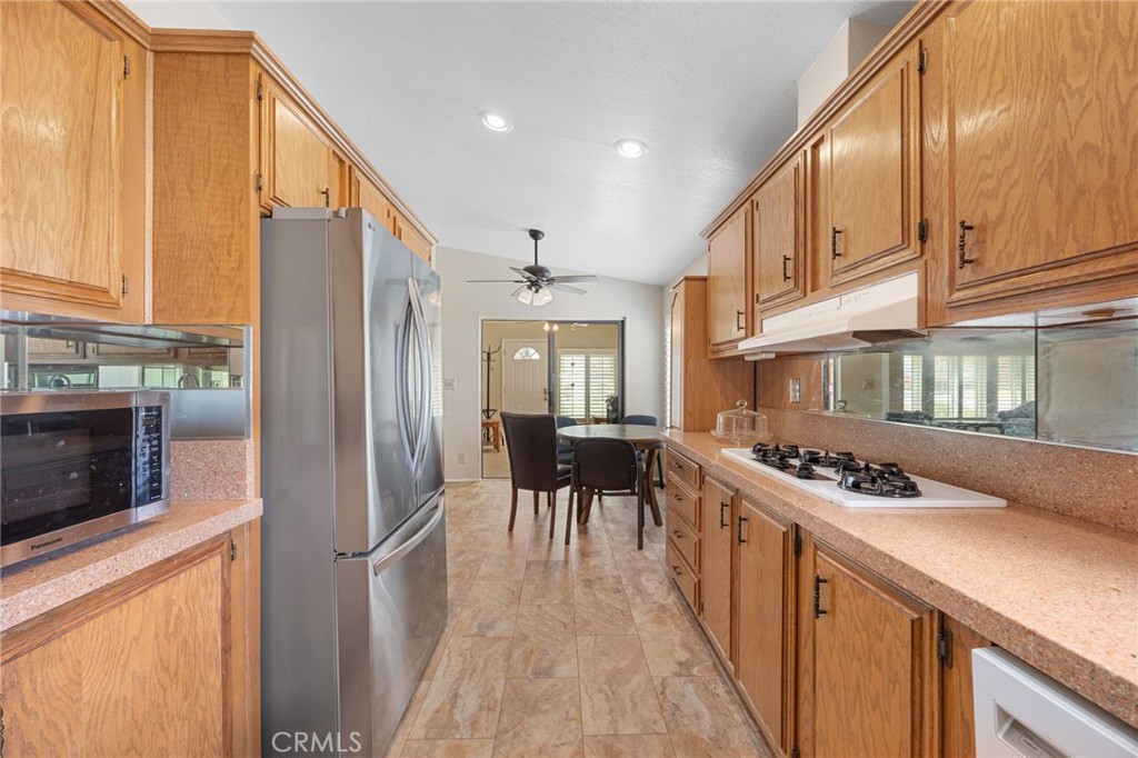 2514 Peach Tree