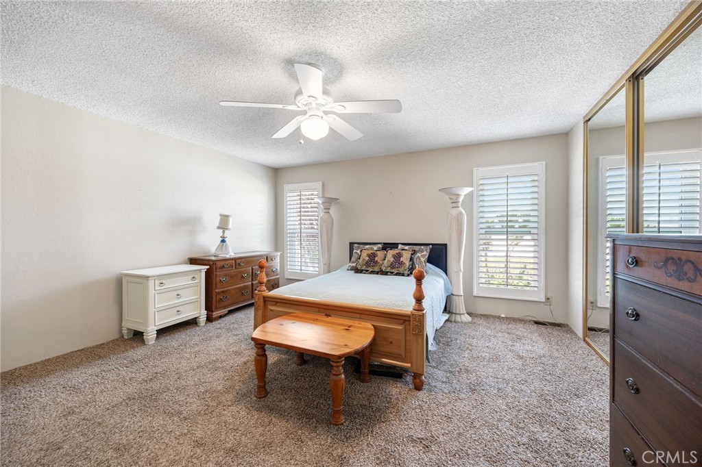 2514 Peach Tree