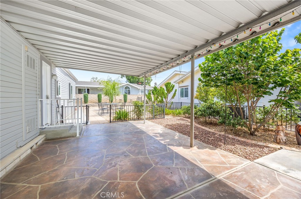 2514 Peach Tree