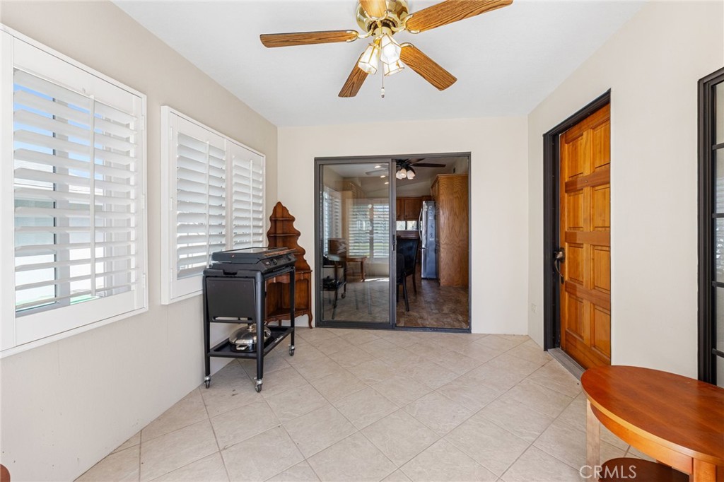 2514 Peach Tree