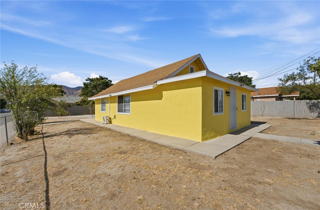 359 E 1st