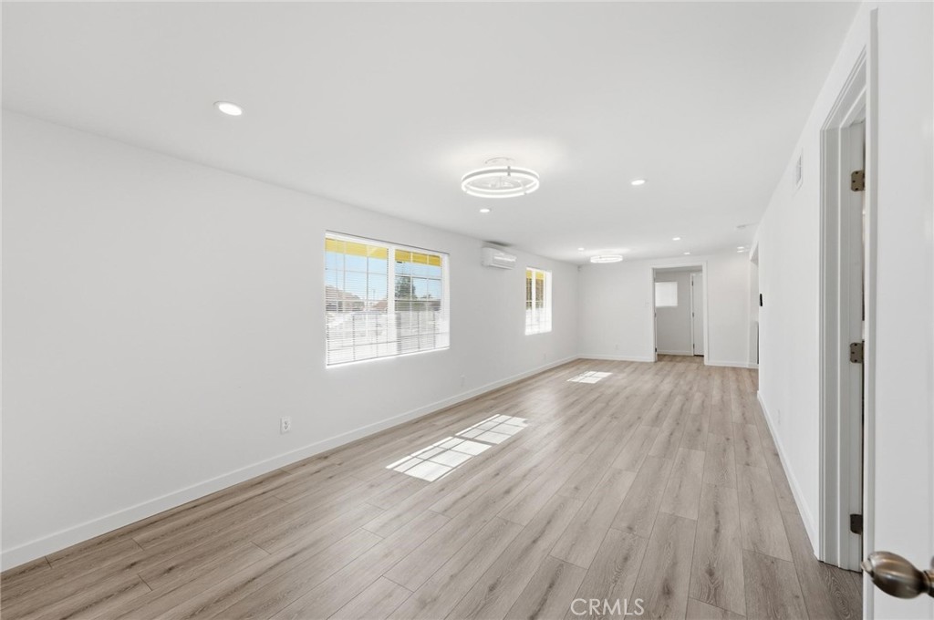359 E 1st