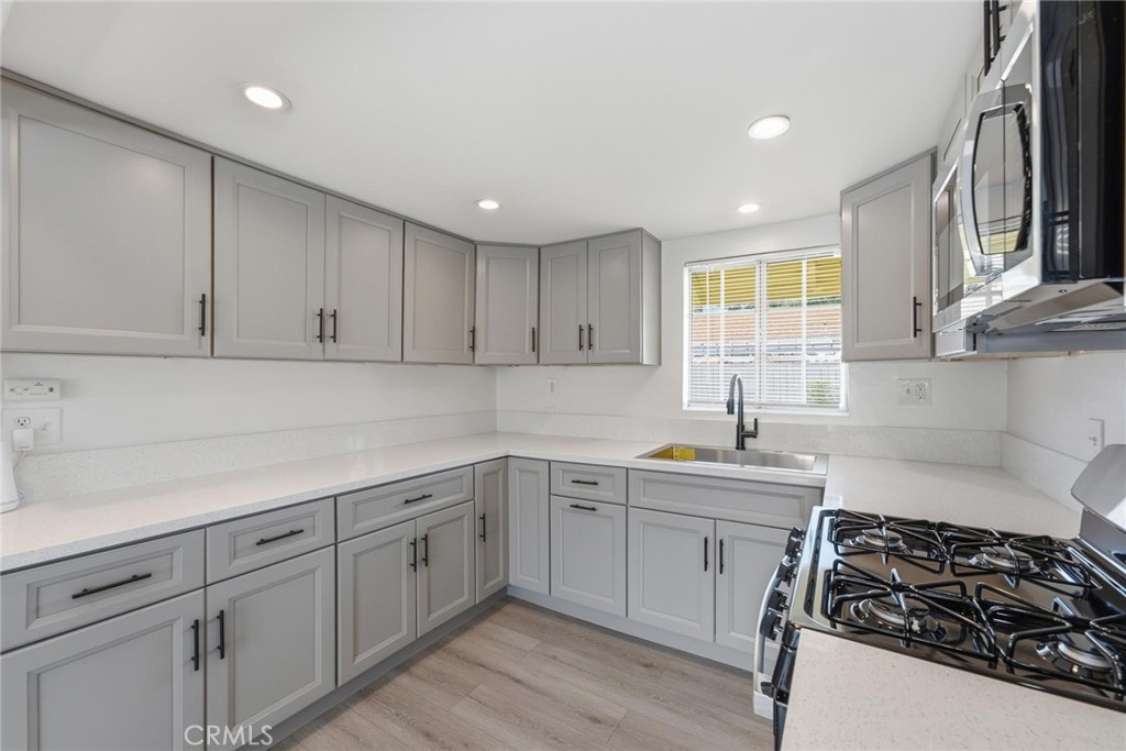 359 E 1st