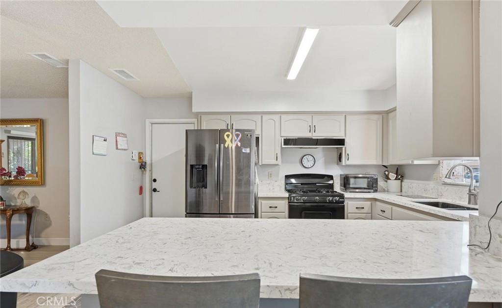 26110 Parmelee Court