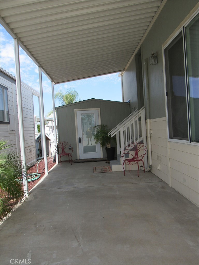1295 S Cawston 462
