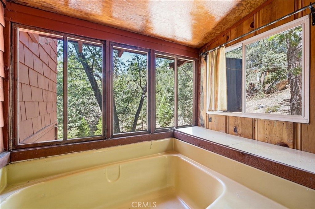2475 Schaffer Drive