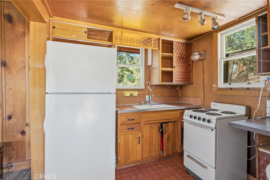 2475 Schaffer Drive