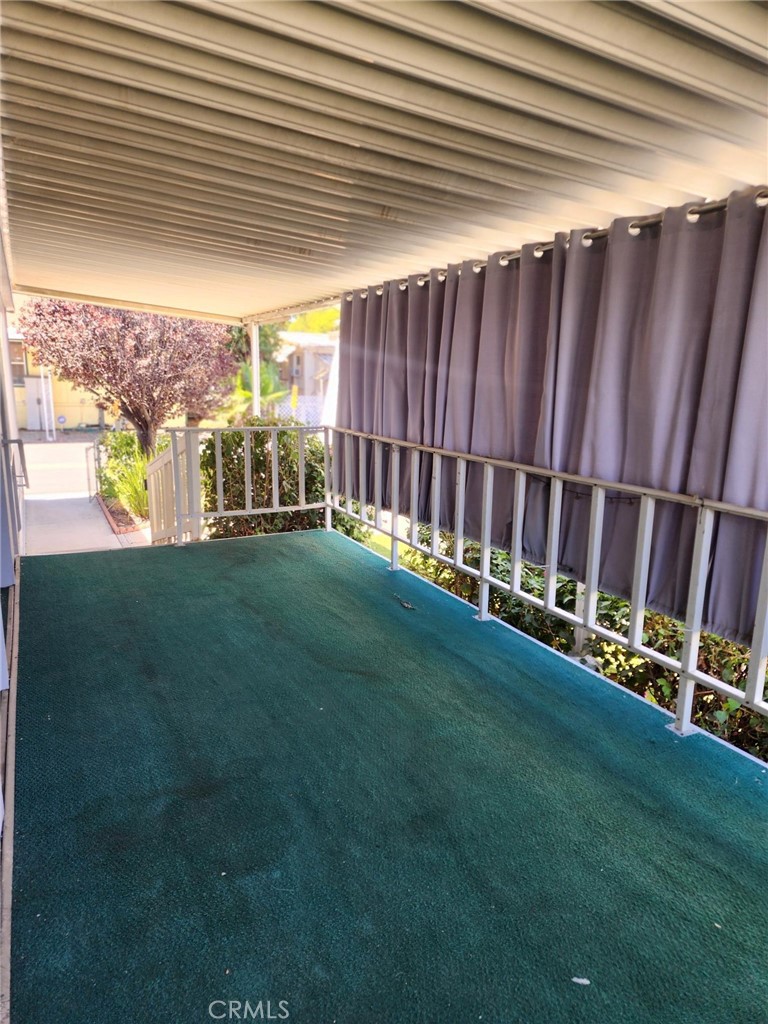 530 W Devonshire Avenue 23