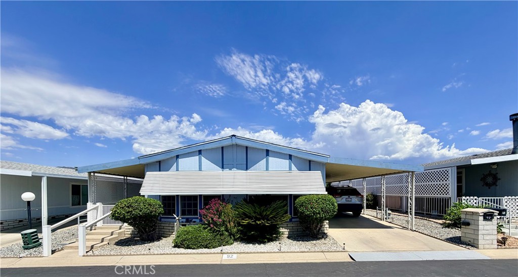 24600 Mountain Avenue 92