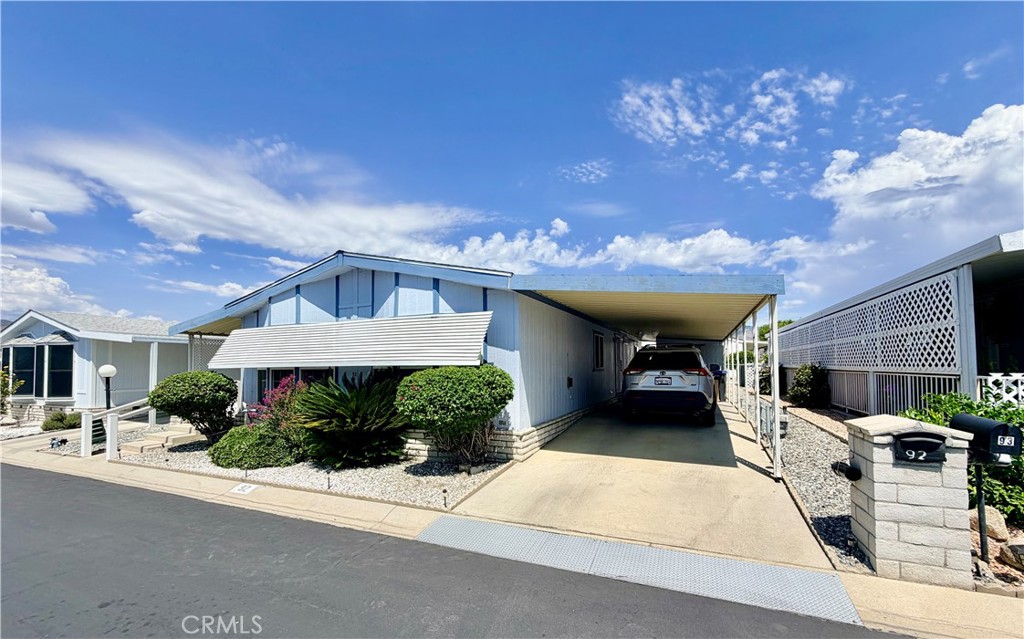 24600 Mountain Avenue 92