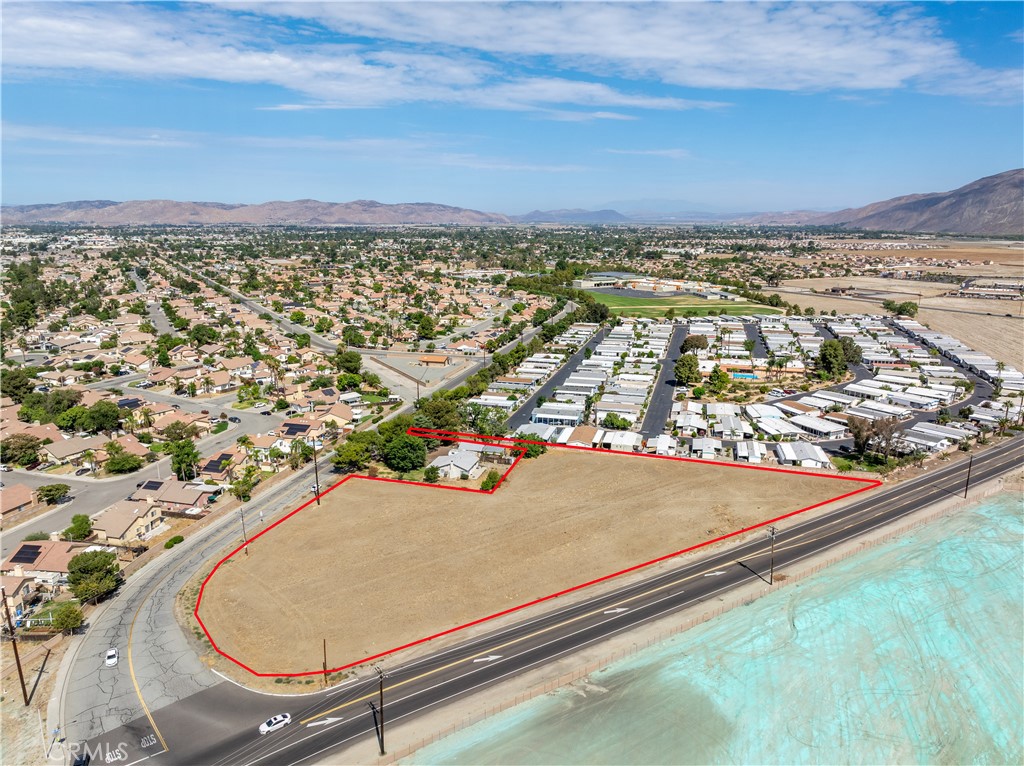 0 Ramona Expressway