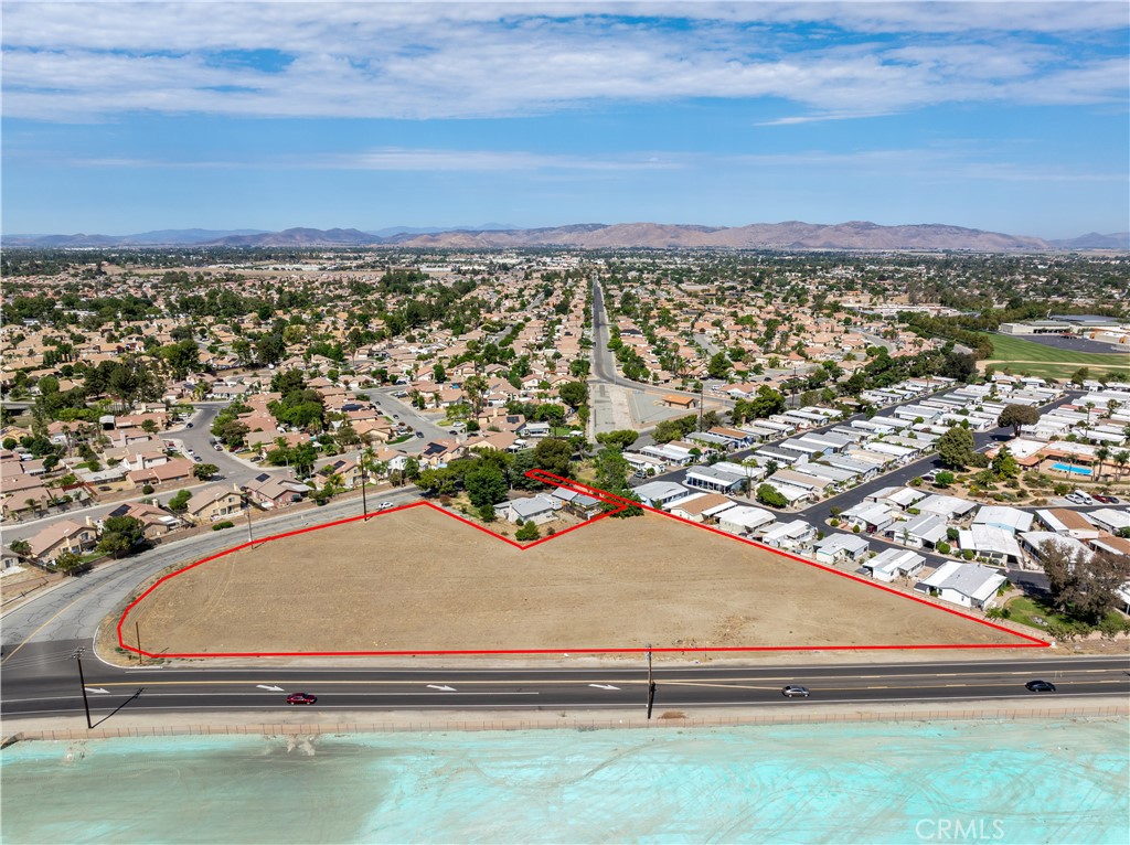0 Ramona Expressway