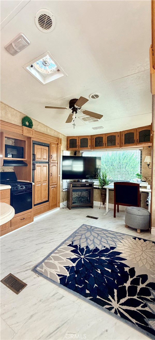 827 Deerwood Drive