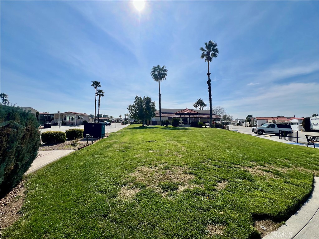 827 Deerwood Drive