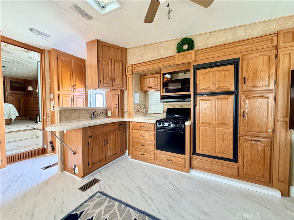 827 Deerwood Drive
