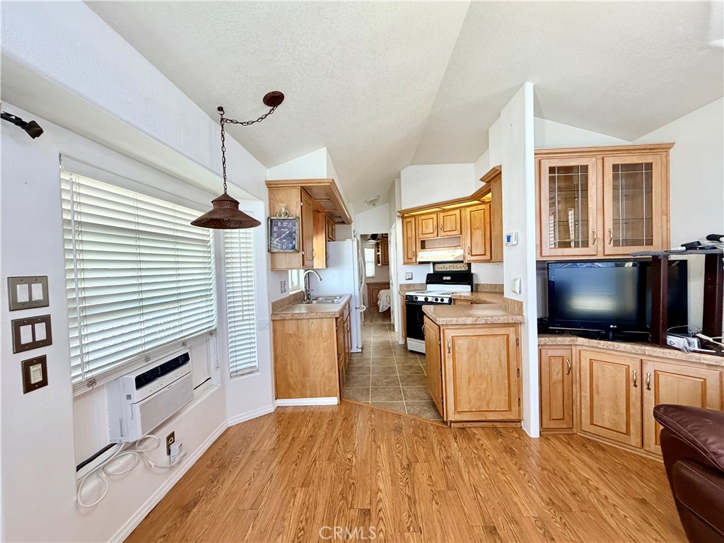 1310 Western