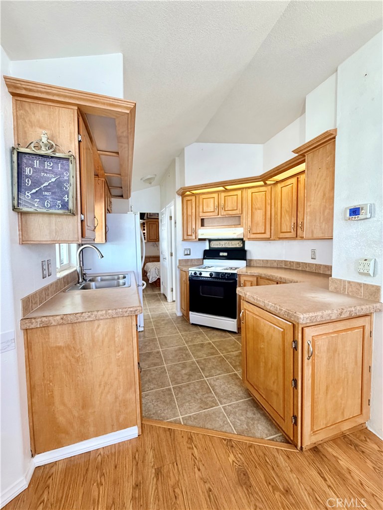 1310 Western