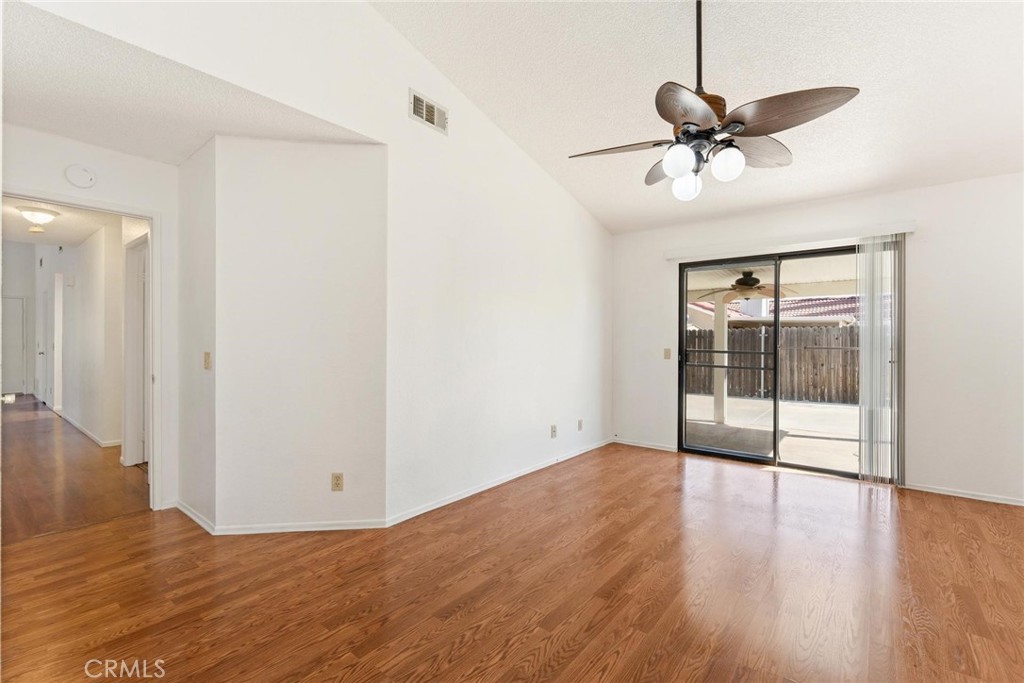 1489 S Palm