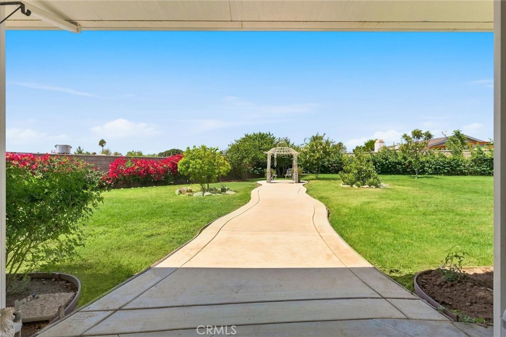 8326 Saddle Creek Drive